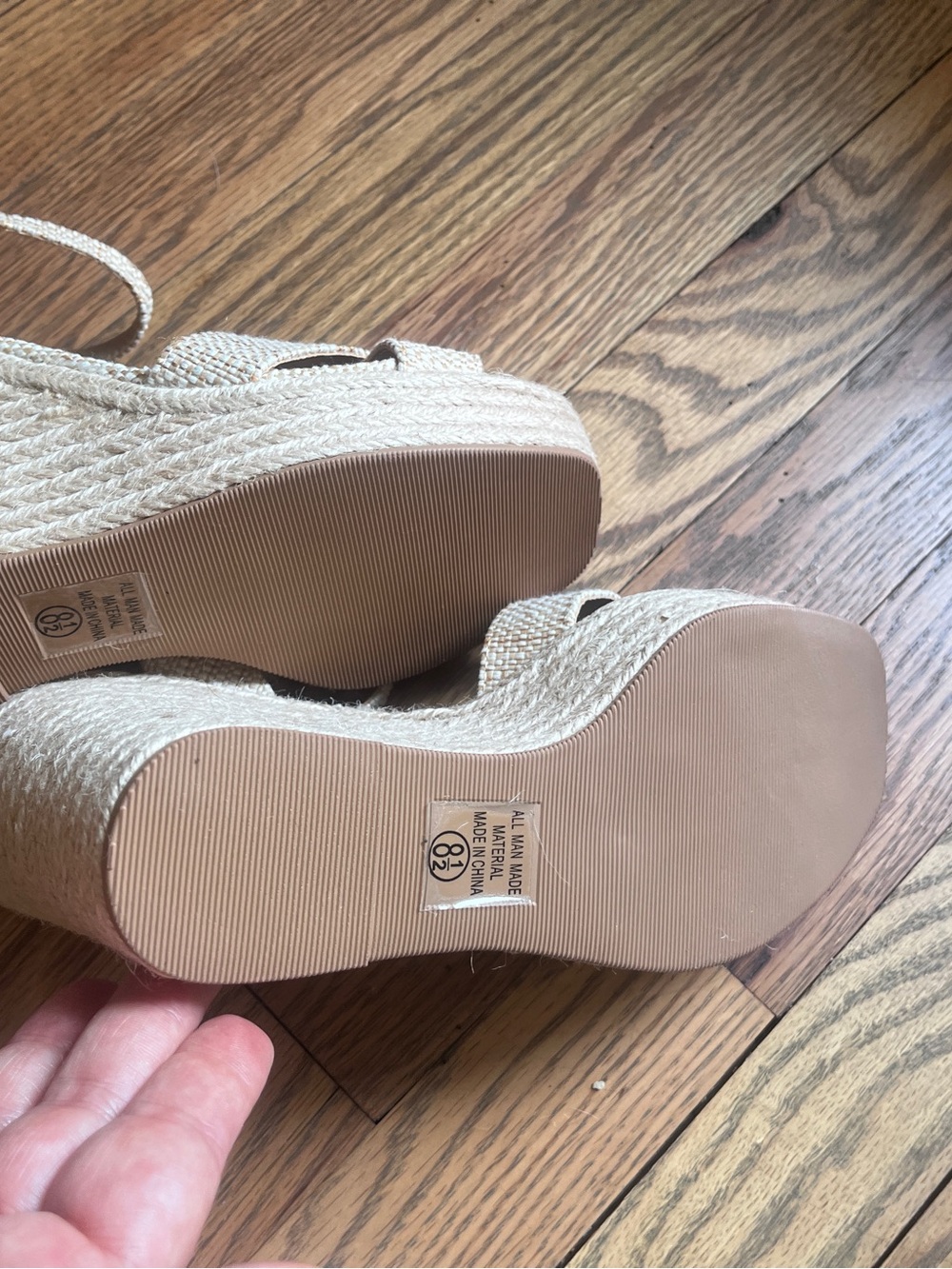 Soda Beige Woven Ankle-Strap Wedge Sandals 8.5 - Picture 5 of 6
